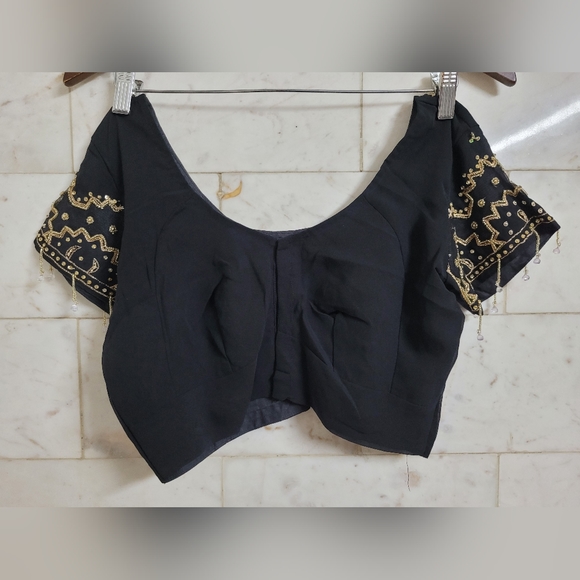 Embellished Black Saree with Blouse - Picture 17 of 17